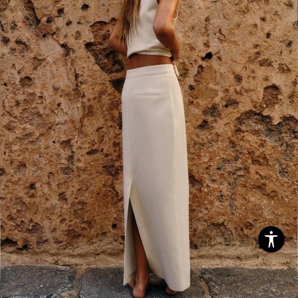 Zara Long Pencil Skirt - Picture 3 of 10